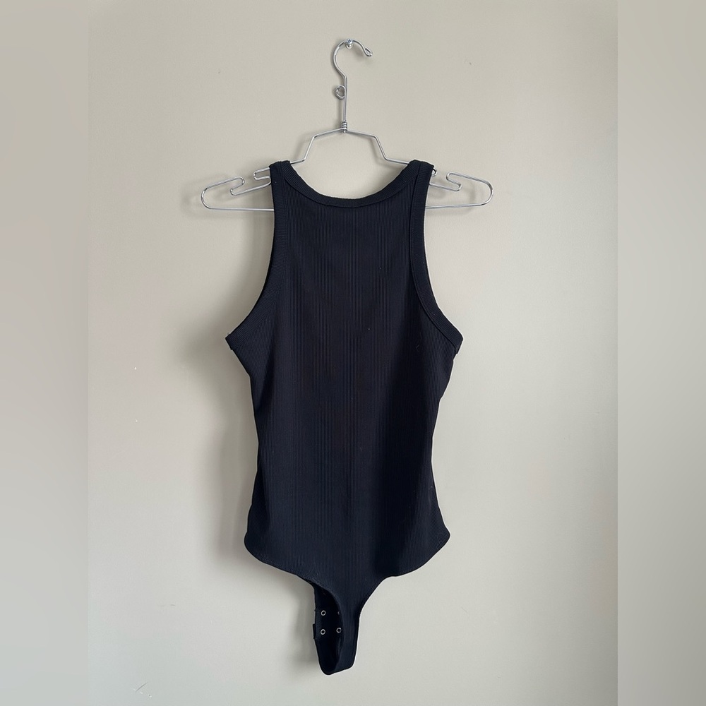 Dynamite Charcoal Ribbed Top - Picture 4 of 4